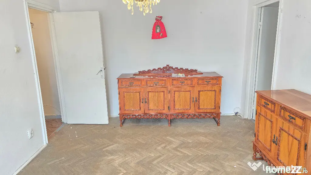 Vand apartament cu 2 camere in Deva, zona ultracentrala (Piata), 56 mp
