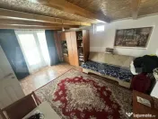 Apartament de locuit + atelier auto + terasa și curte gener 