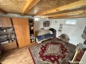 Apartament de locuit + atelier auto + terasa și curte gener 