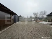 Casă cu 2 camere și o bucătărie de vară în suprafață 