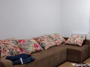 Colțar extensibil cu ladă depozitare – stare foarte bună