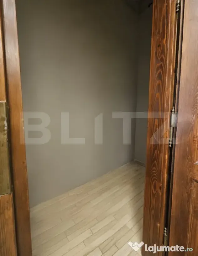 Apartament 160 mp, pretabil birouri sau alte activitati, zon