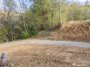 Teren intravilan în Zărnești, zona Tohanita, cu pădur... 