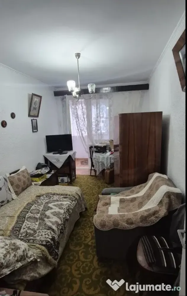 Apartament Cu 2 Camere Decomandate Etaj 1 - Zona Burdujeni