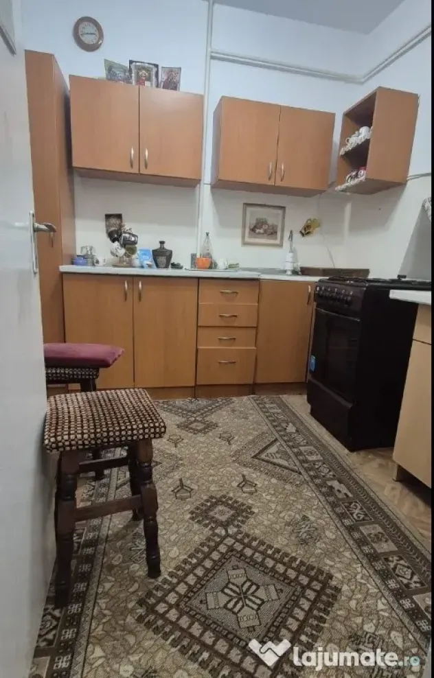 Apartament Cu 2 Camere Decomandate Etaj 1 - Zona Burdujeni