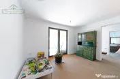 Casă nouă pe structură din lemn cu centrala proprie , Com