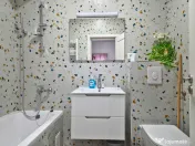 DE INCHIRIAT - 2 CAMERE, PARTER, LOC DE PARCARE INCLUS 