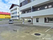 DE INCHIRIAT - 2 CAMERE, PARTER, LOC DE PARCARE INCLUS 