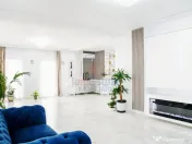 Casa intr-o zona linistita cu garaj si teren-1091 mp 