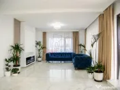 Casa intr-o zona linistita cu garaj si teren-1091 mp 