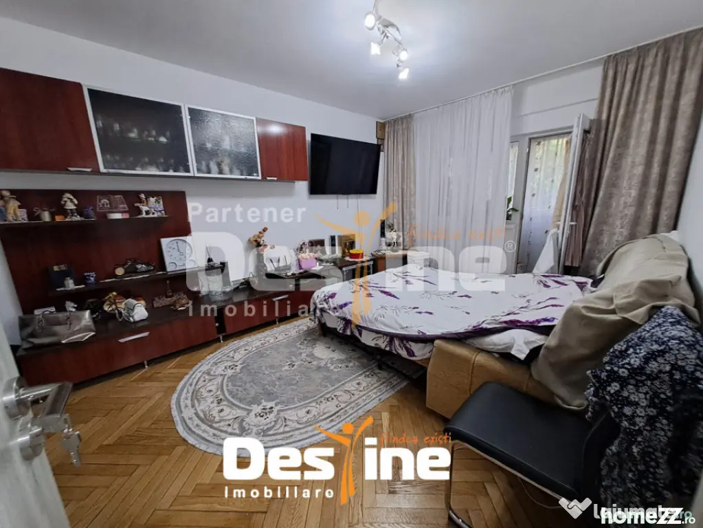 MIRCEA CEL BATRAN, Apartament 2 camere, decomandat, 109.900