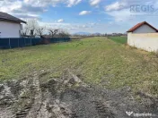 Stupini: Teren 3600mp, Front 16.5m la Asfalt, Utilitati 