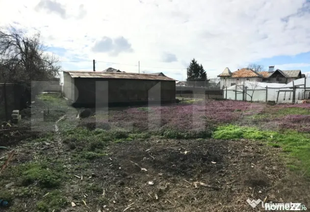 Teren 633 mp, ideal magazin/clinică/casa zona Mogoșani ??