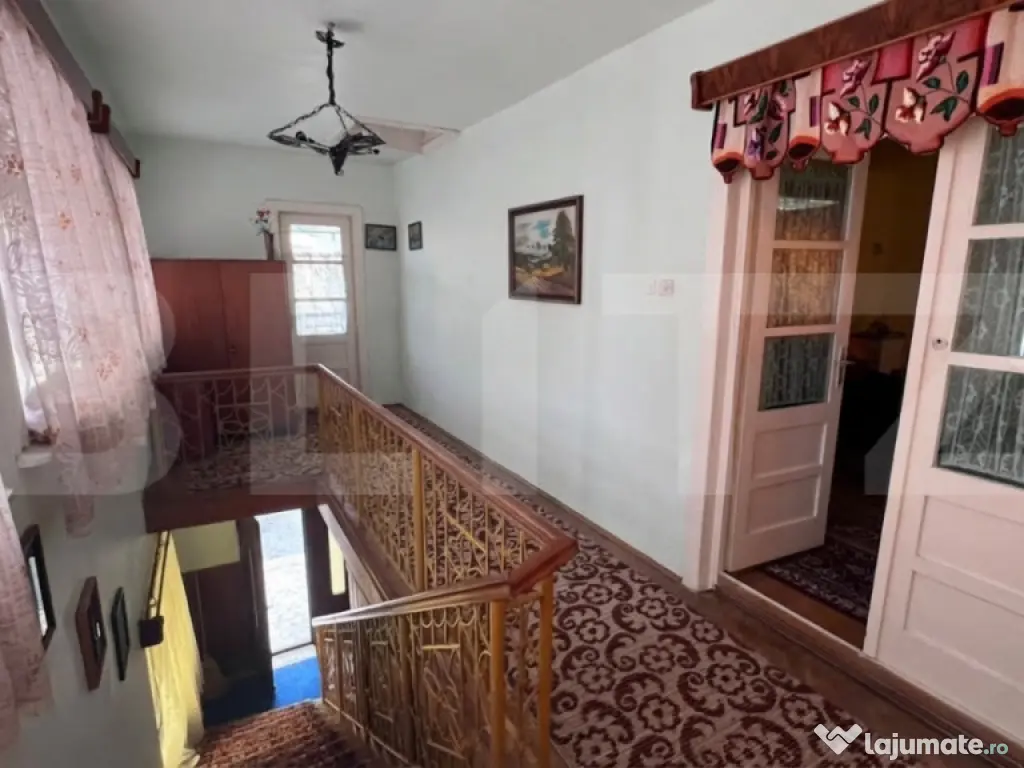 Casă de vânzare în Blaj – 120 mp utili, P+E, teren 200