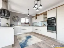 FILM 3D! Resedinta de exceptie:eleganta spatiu,confort,Everg