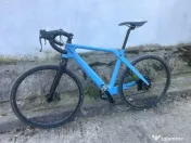 Bicicleta Cursiera/Gravel 