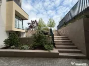 Spațiu comercial Kasper Coresi 100 mp, terasă 35mp 