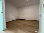 Spațiu comercial Kasper Coresi 100 mp, terasă 35mp