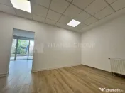 Spațiu comercial Kasper Coresi 100 mp, terasă 35mp