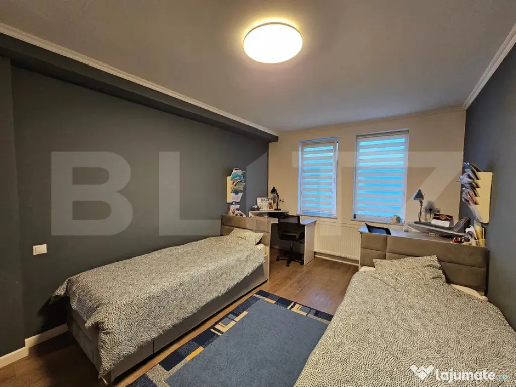 Casa LUX tip Duplex , proaspat renovat, 2 parcări, zona IR