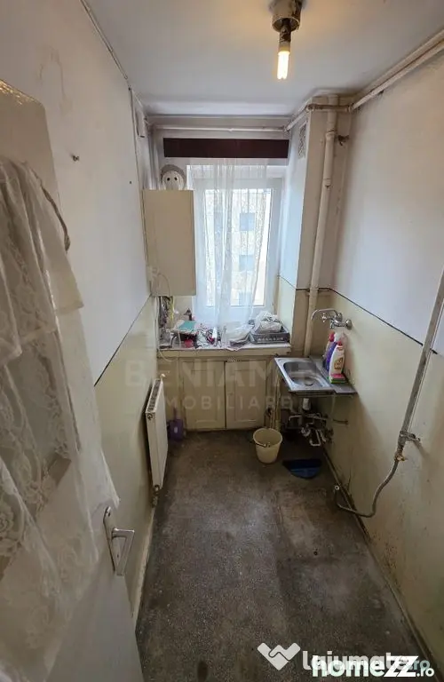 Apartament 2 camere cu centrala termica 35mp zona Florilor - Brasov (Brasov)