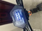 Vând trotinetă electrică kukyrin g2 master sub 100 km