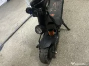 Vând trotinetă electrică kukyrin g2 master sub 100 km