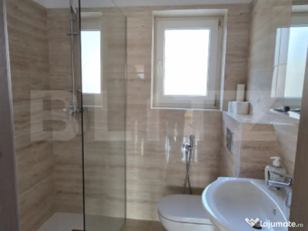 Apartament de 3 camere, 61 mp, zonă centrală