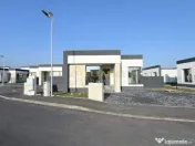 Casa individuala - 4 camere - 2 bai - in ansamblu rezidenti 