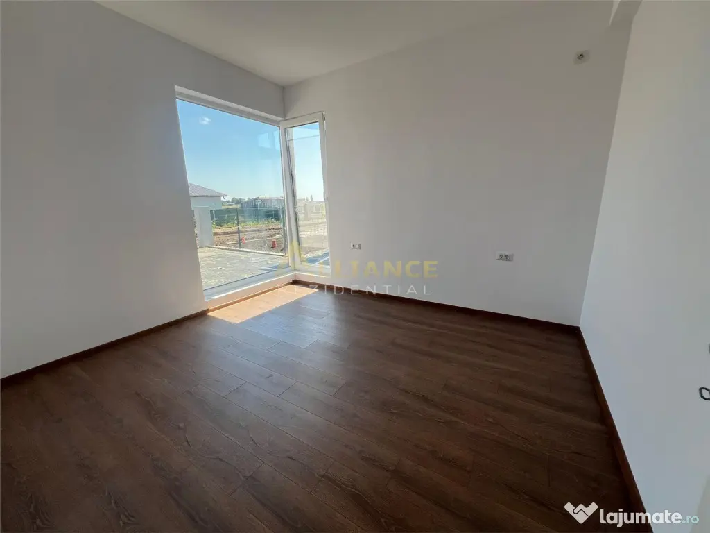 Casa individuala - 4 camere - 2 bai - in ansamblu rezidenti