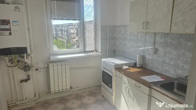 Vand apartament 2 camere in Deva, zona Pescarilor ( ITM), decomandat,