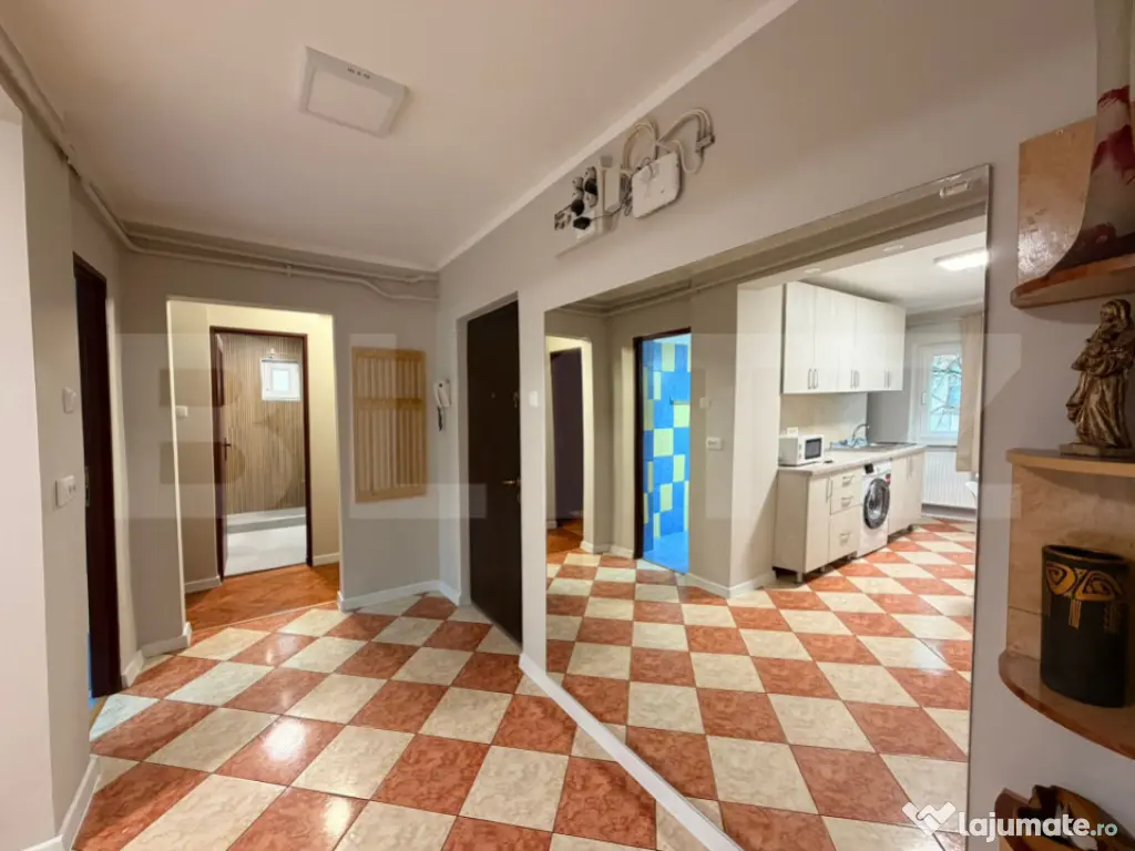 Apartament 3 camere, 75mp, decomandat, zona Kaufland