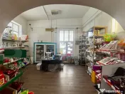 Spațiu comercial parter 264 mpu, vad format, parcare propri 