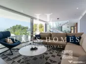 O casă confortabilă și luminoasă, într-una dintre cele mai exclusiviste zone 