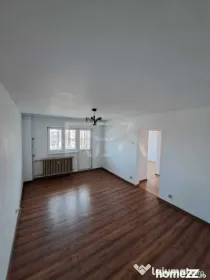 2 Camere, decomandat,, bloc din 1980-Zona Lujerului