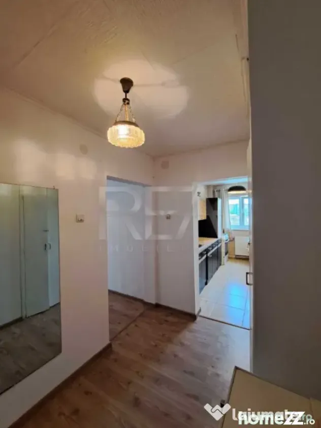 2 Camere, decomandat,, bloc din 1980-Zona Lujerului