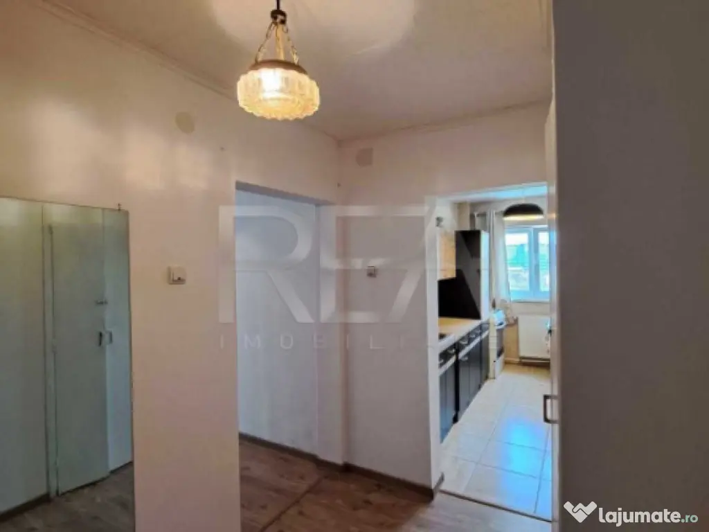 2 Camere, decomandat,, bloc din 1980-Zona Lujerului
