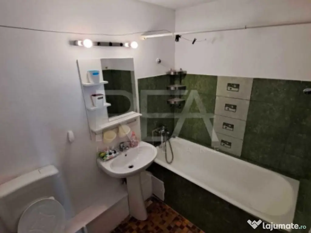 2 Camere, decomandat,, bloc din 1980-Zona Lujerului