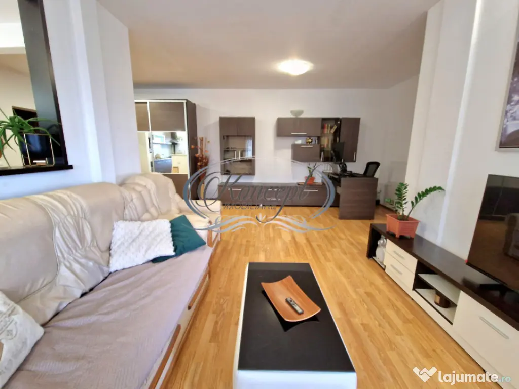 Apartament spatios cu garaj in Andrei Muresanu