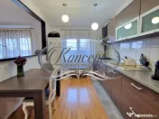 Apartament spatios cu garaj in Andrei Muresanu 