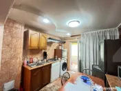 Apartament camere, semidecomandat, 58 mp, parter, zona Bucov 