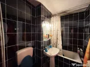 Apartament camere, semidecomandat, 58 mp, parter, zona Bucov 