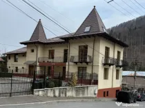 Vilă istorică in Sinaia, zona Peleș -500 mp, ideal invest