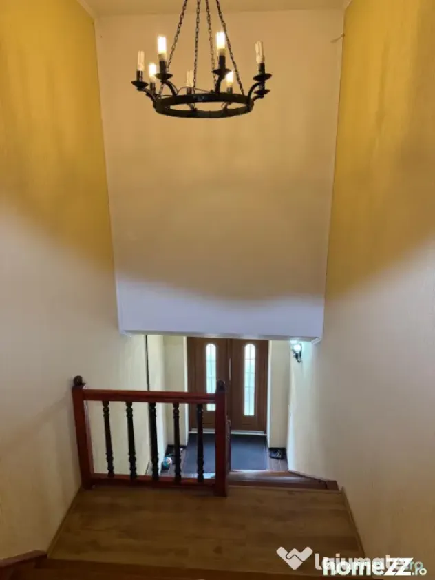 Vilă istorică in Sinaia, zona Peleș -500 mp, ideal invest - Sinaia (Prahova)