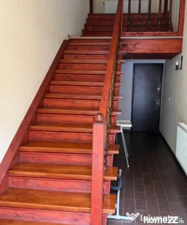 Vilă istorică in Sinaia, zona Peleș -500 mp, ideal invest - Sinaia (Prahova)