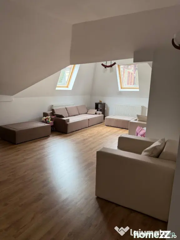 Vilă istorică in Sinaia, zona Peleș -500 mp, ideal invest - Sinaia (Prahova)