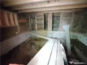 Casa de vacanta nefinalizata (Gheorgheni, zona Magasbukk, km 