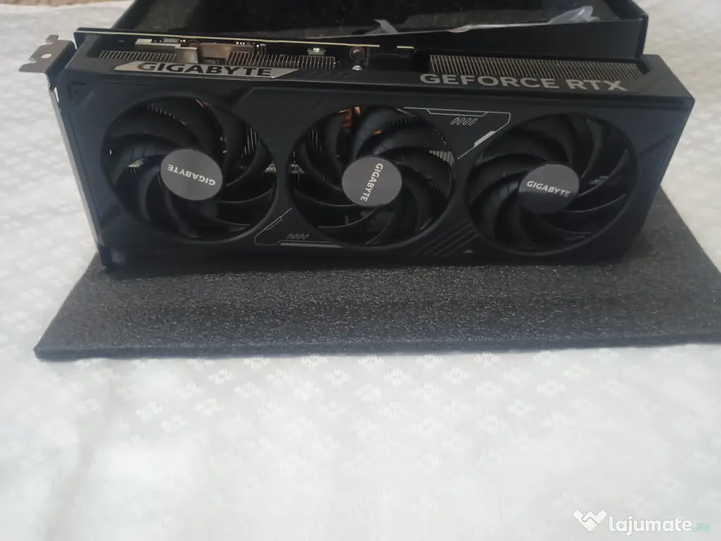 Placa Video Gigabyte GeForce RTX 5070 WINDFORCE OC SFF 12G, 12GB GDDR7, 192 biti