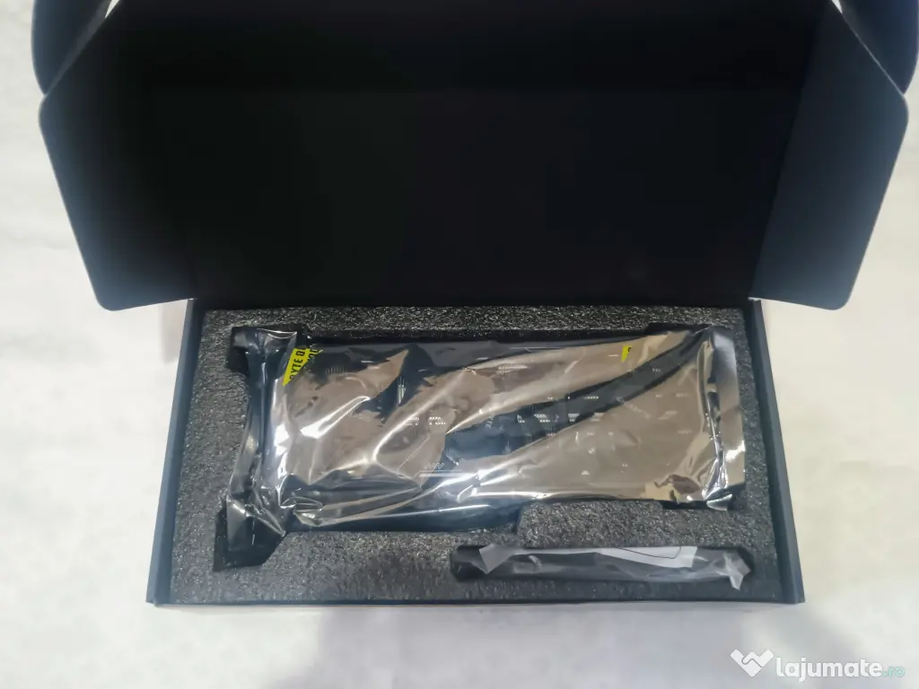 Placa Video Gigabyte GeForce RTX 5070 WINDFORCE OC SFF 12G, 12GB GDDR7, 192 biti