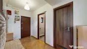 Apartament 4 camere + curte proprie Locatie excelenta –... 